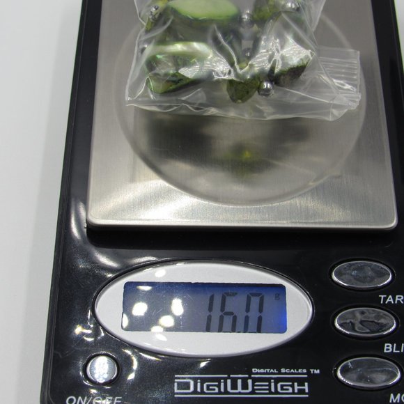 Green Dyed Shell Expandable Bracelet Vintage - Picture 4 of 4